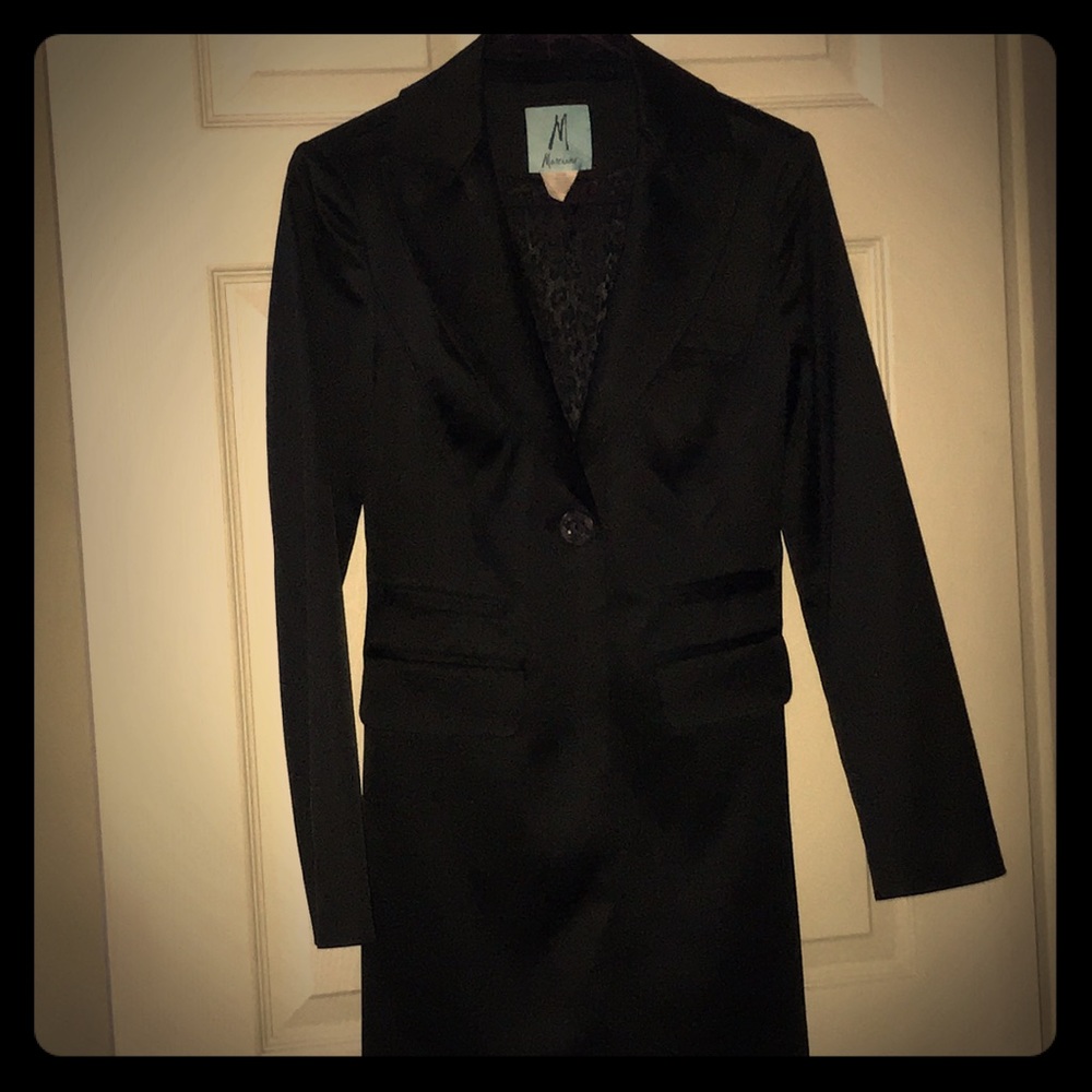 Suit with Tuxedo jacket with animal print lining